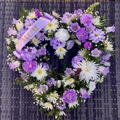 Lilac &amp; White Open Heart 