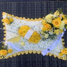 Large Knitting floral tribute 